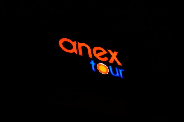  «anex tour» жарықтандырылған тақтайшасы